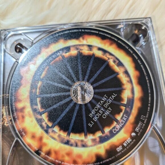 Iron Maiden: Death on the Road Used 3-Disc DVD Box Set - Picture 16 of 16